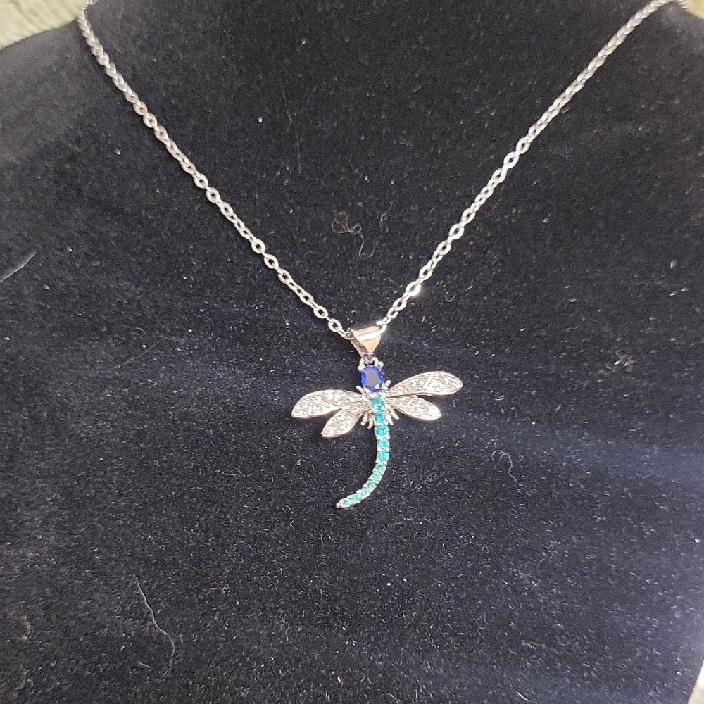 Elegant Sterling Silver Garden Glam Dragonfly Pendant Necklace 17 To 19 Inches